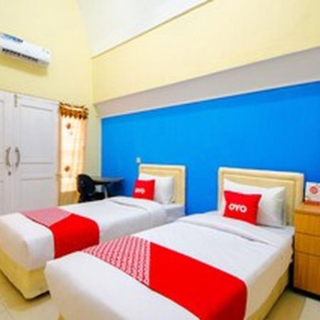 Hotel Oyo Life 1643 Grand Monica Maguwo Exterior foto