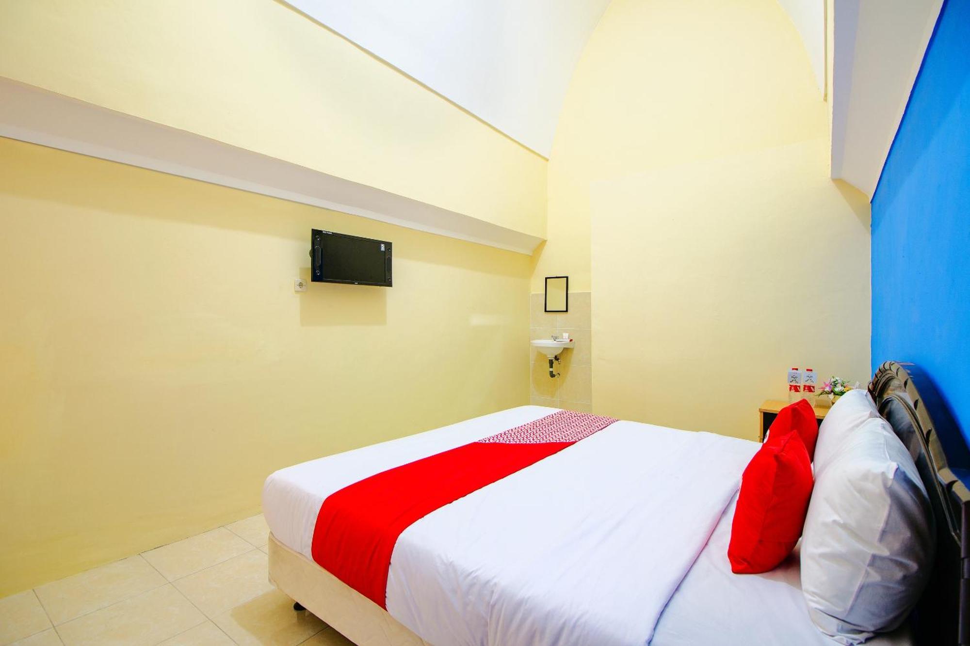 Hotel Oyo Life 1643 Grand Monica Maguwo Exterior foto