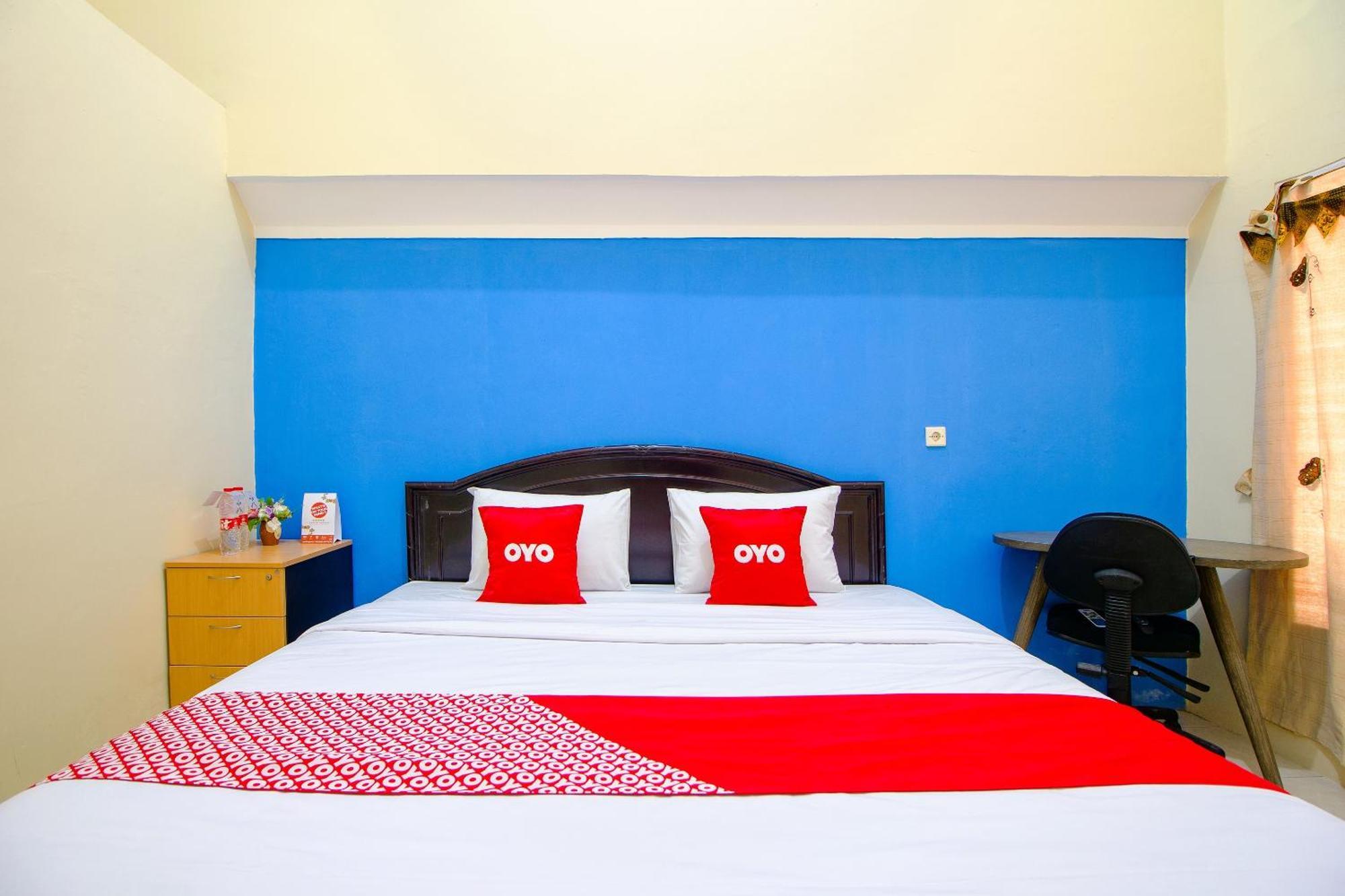 Hotel Oyo Life 1643 Grand Monica Maguwo Exterior foto